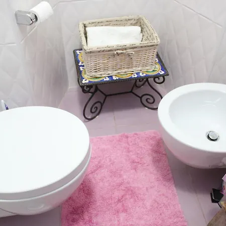 Charming House Bed and breakfast Roma