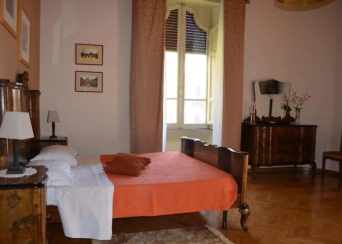 Frühstückspension Charming House 2*