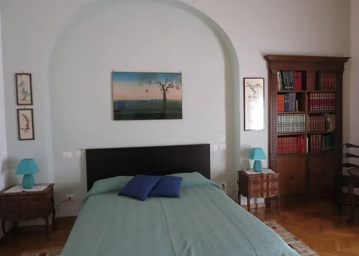 Charming House Frühstückspension 2*