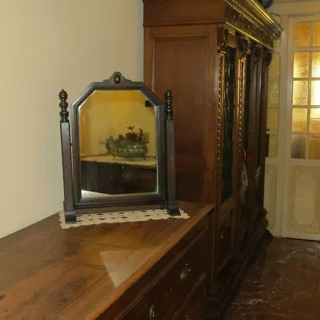 B&B Charming House 2*