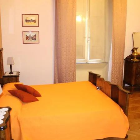 Charming House Bed & Breakfast