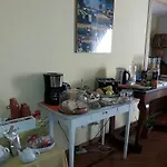 Bed & Breakfast Charming House 2*