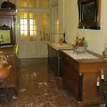 Bed & Breakfast Charming House 2*