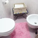 Charming House Bed & Breakfast Rome